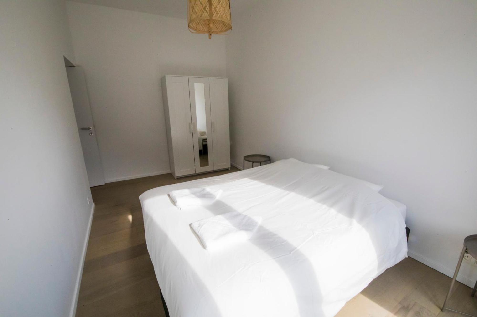 Travelease - Midi Bed & Breakfast Anderlecht Exterior photo